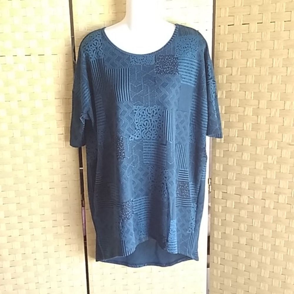 New LuLaRoe Shirt Size XS
